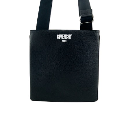 GIVENCHY BJ05252621